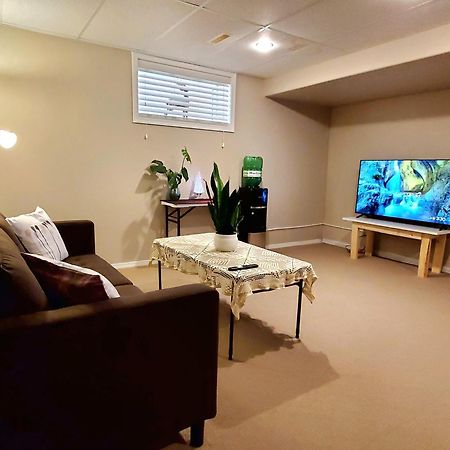 Saskatoon Lashyn Cove Homestay 외부 사진