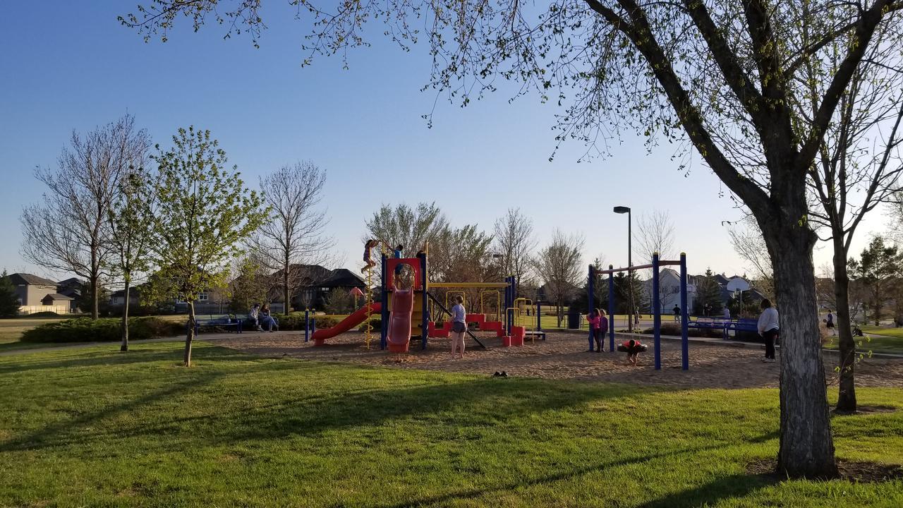 Saskatoon Lashyn Cove Homestay 외부 사진